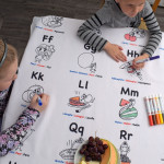 Nappe éducative à colorier - Alphabet trilingue