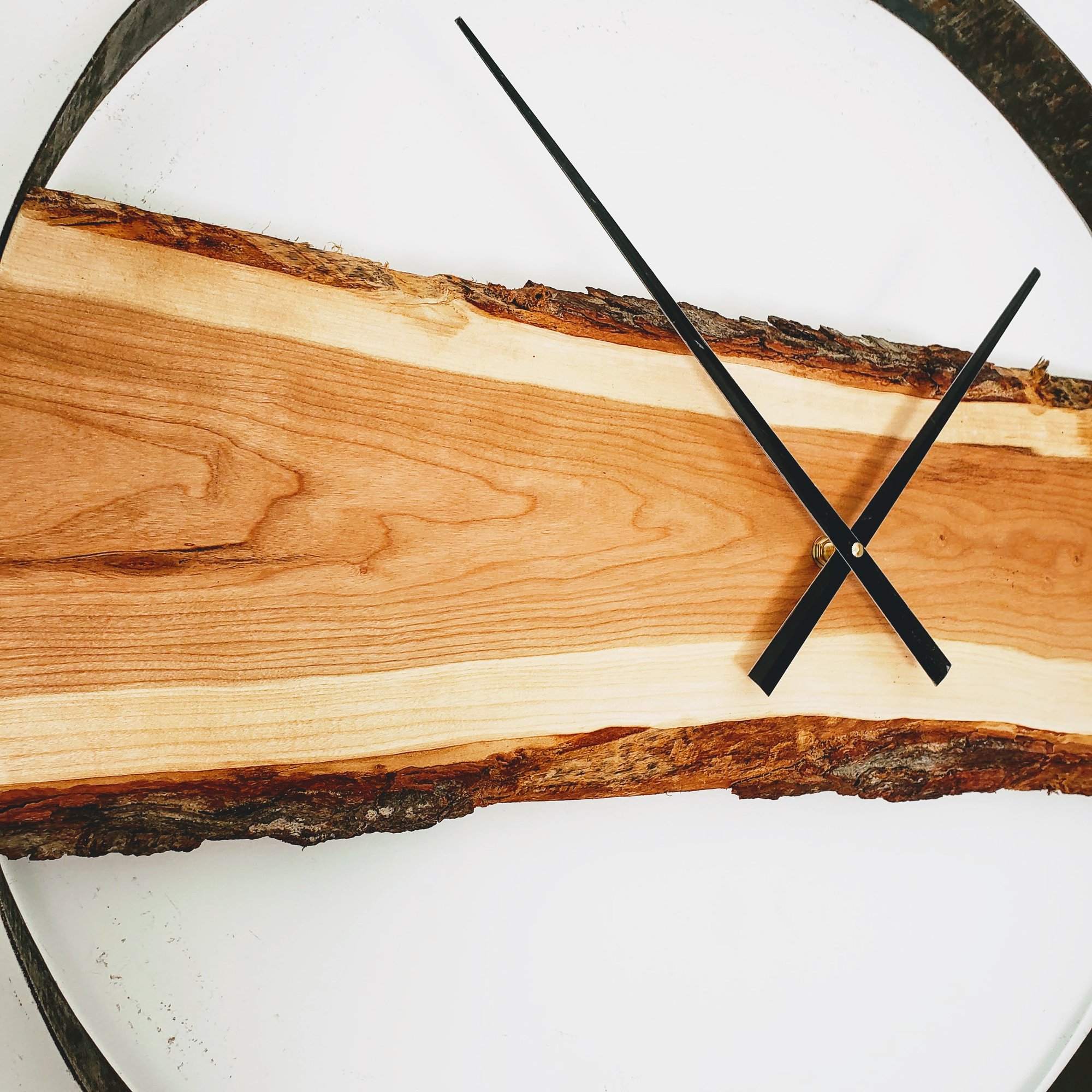 Horloge en bois – Cerisier