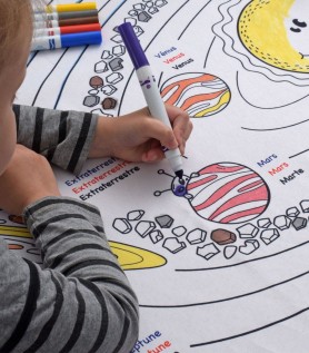 Nappe éducative à colorier – Les planètes