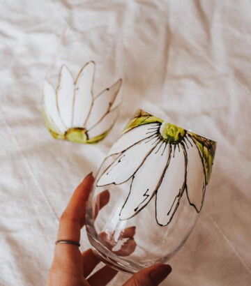 Duo de verres sans pieds – Fleurs blanches