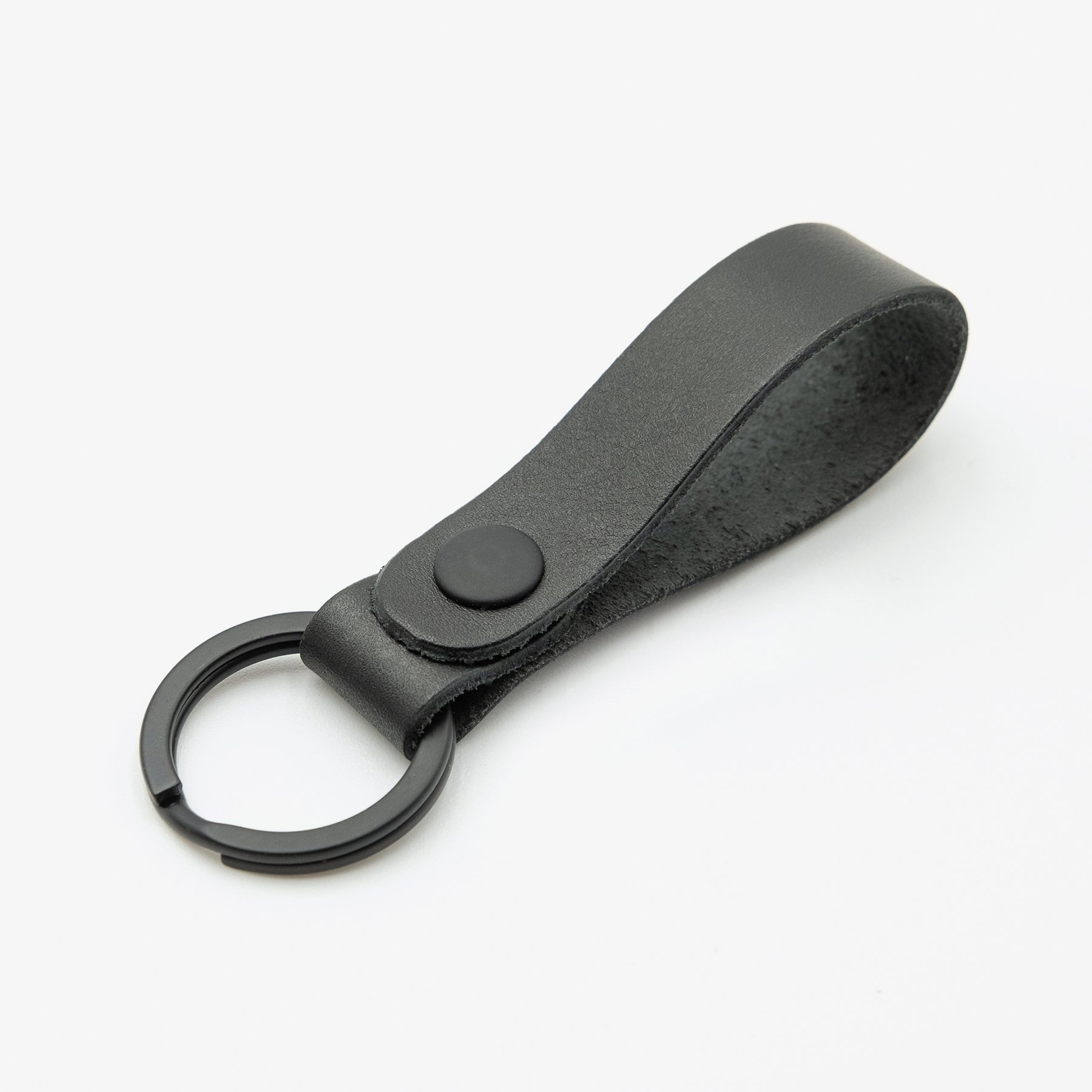 Véritable vertu V Porte-clés Keychain en cuir noir métal fab très rare V collection 