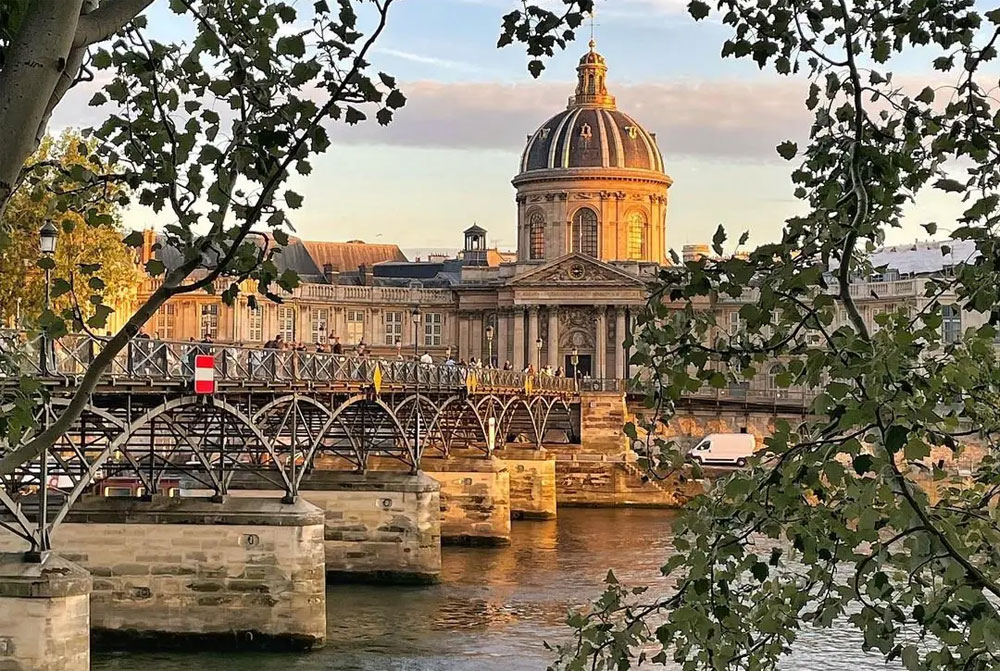 Forfait Travel Me Paris pour une visite virtuelle de la ville lumière