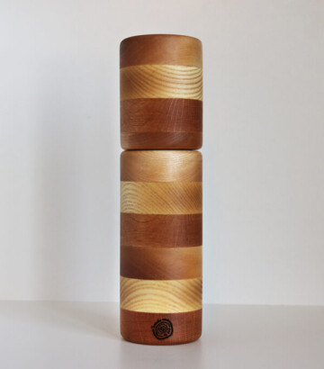 Moulin à poivre en bois artisanal