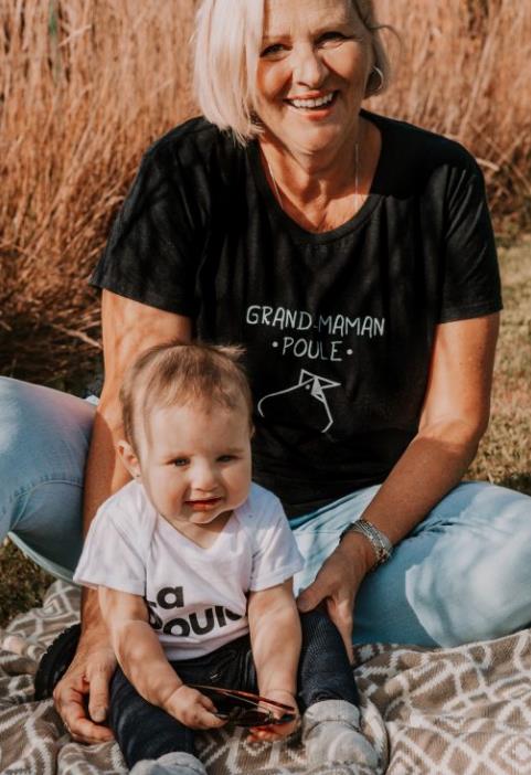 Mamie, idée cadeau grand-mère petits-enfants' T-shirt Femme