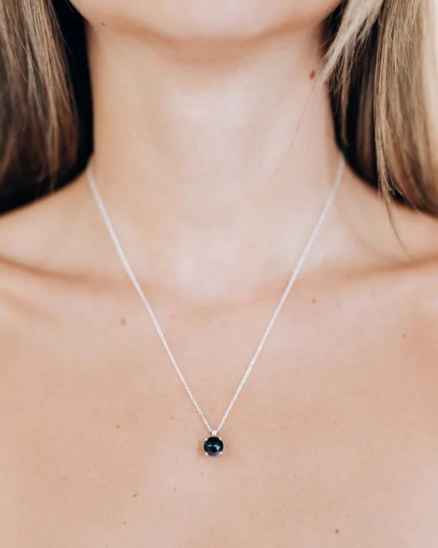 Collier classique et délicat – Cinderella Garbage