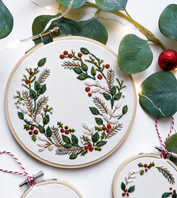 Kit de broderie DIY – Couronne d’hiver