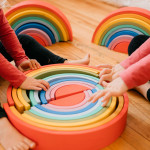 Rayons d'arc-en-ciel en bois