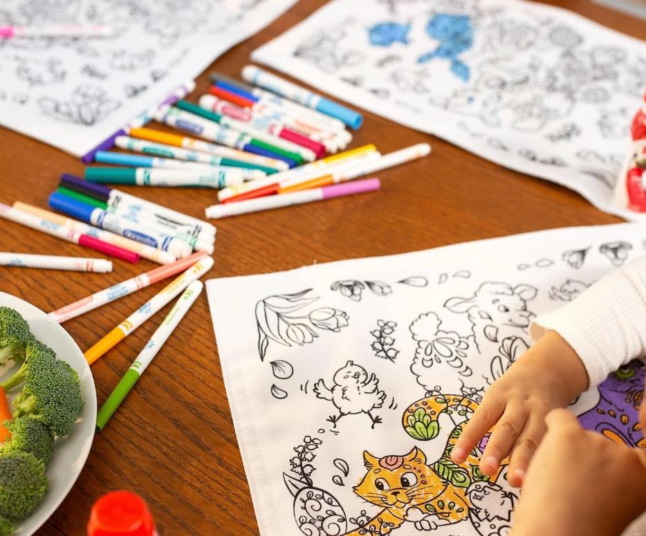 Nappe à colorier pour enfant