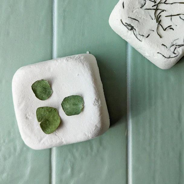 Bombe de bain à l'eucalyptus