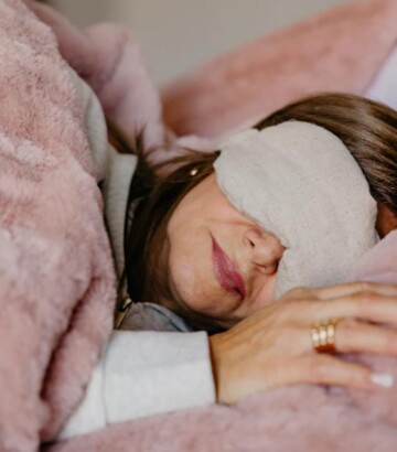 Masque thérapeutique pour les yeux à la lavande