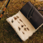 Étui à mouches en cuir