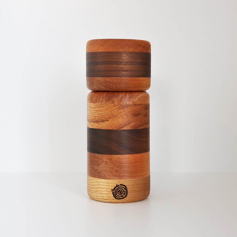 Moulin à poivre artisanal en bois – 6 po