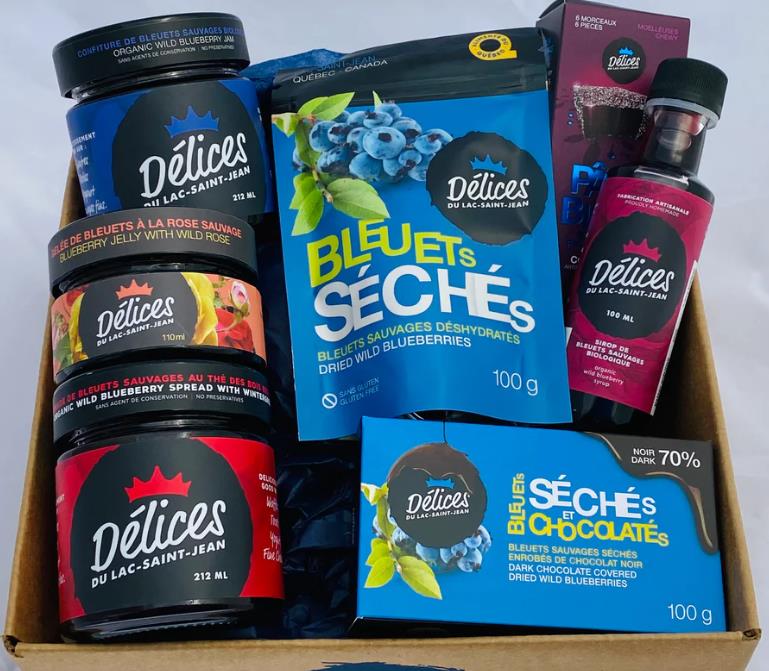 Boîte cadeaux de Noël où le bleuet du Québec est à l'honneur