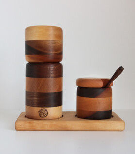 Duo moulin à poivre et main de sel en bois