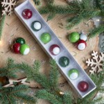 Boîte de chocolats fins de Noël