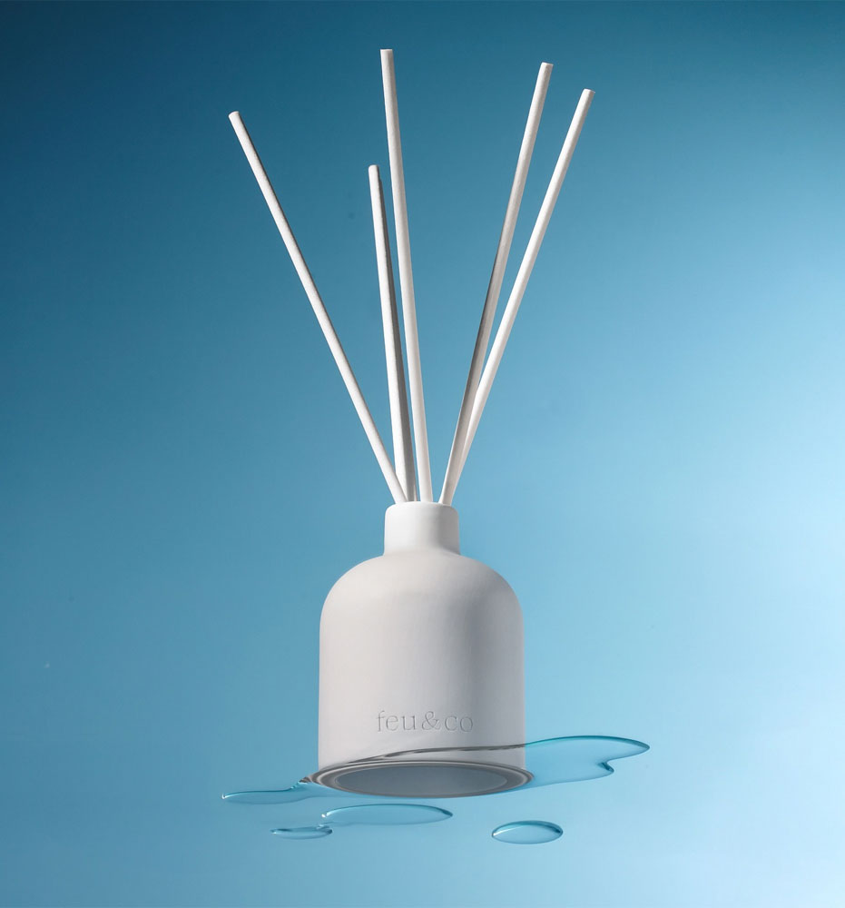 Diffuseur à roseaux + fragrance de votre choix