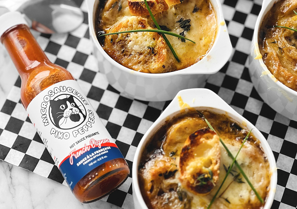 Sauce piquante French Oignon à la soupe à l'oignon gratinée