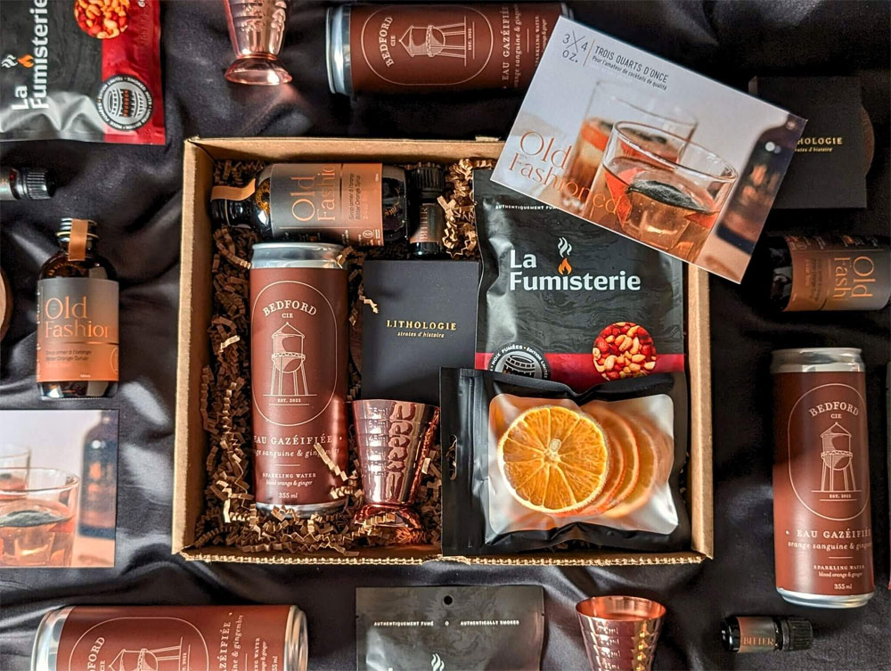 Coffret cadeau sous le thème du cocktail Old fashioned à offrir en cadeau à votre papa pour la fête des Pères.