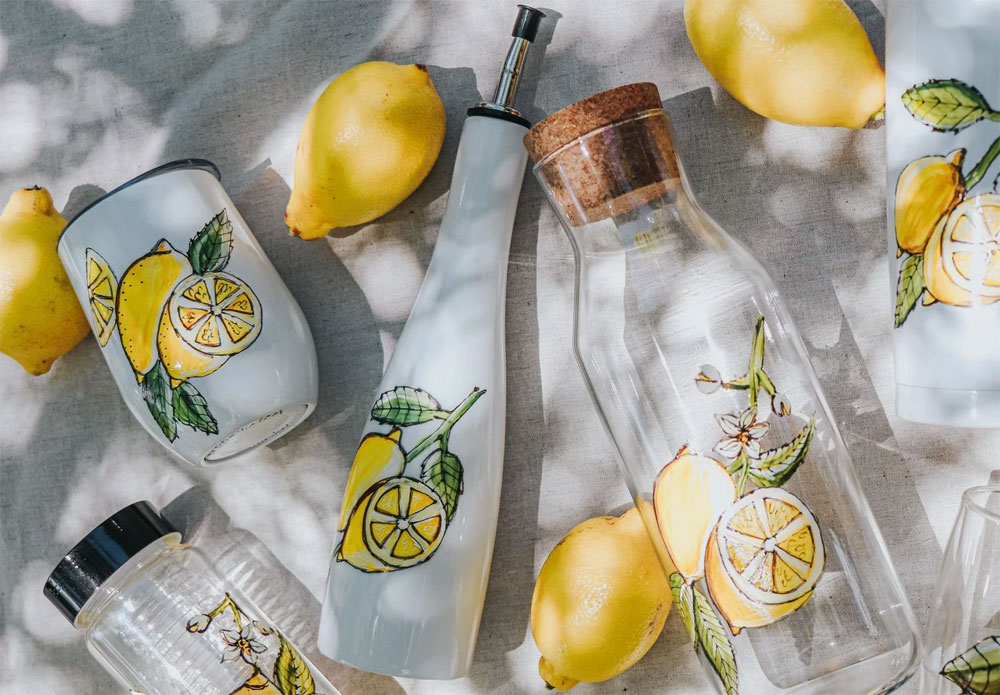 Bouteille d'huile avec citron peinte à la main