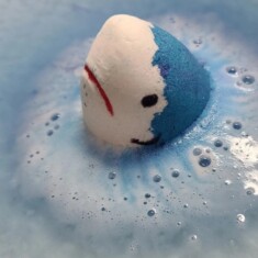 BOMBE DE BAIN REQUIN